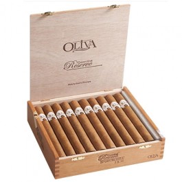 Oliva Connecticut Reserve Churchill - 20 cigars open box
