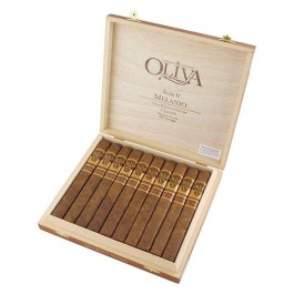 Oliva Serie V Melanio Churchill - 10 cigars open box