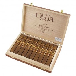 Oliva Serie V Melanio Robusto - 10 cigars open box
