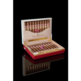 Romeo y Julieta Wide Churchills Travel Humidor - opened box
