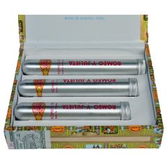 Romeo y Julieta Los Tres Romeos