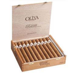 Oliva Connecticut Reserve Toro - 20 cigars open box